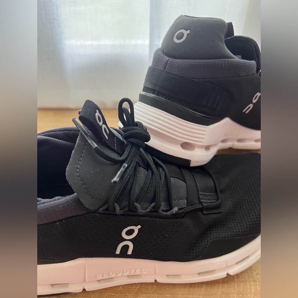 On Cloud Running Cloudnova in Phantom/White Women’s Size 9.5 - Picture 11 of 13